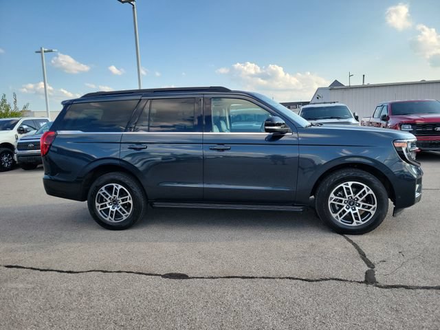 Certified 2025 Ford Expedition Active AWD/4WD image 6