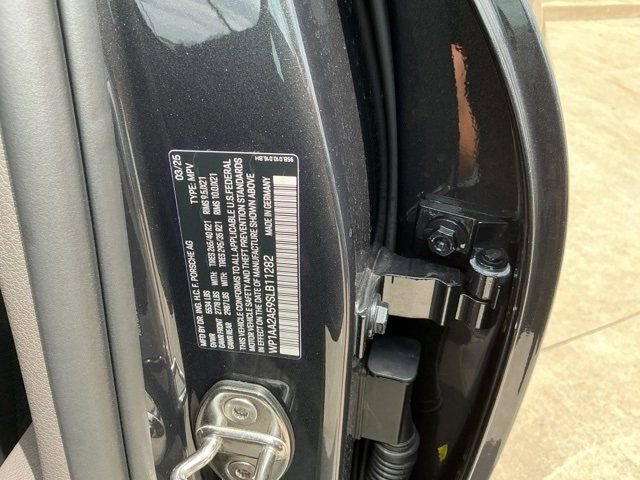 New 2025 Porsche Macan image 32