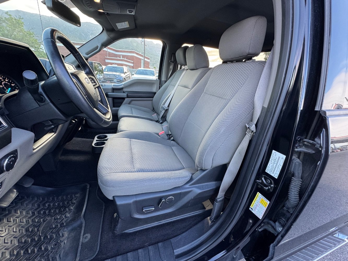 Used 2018 Ford F150 XLT w/ Equipment Group 302A Luxury AWD/4WD image 16