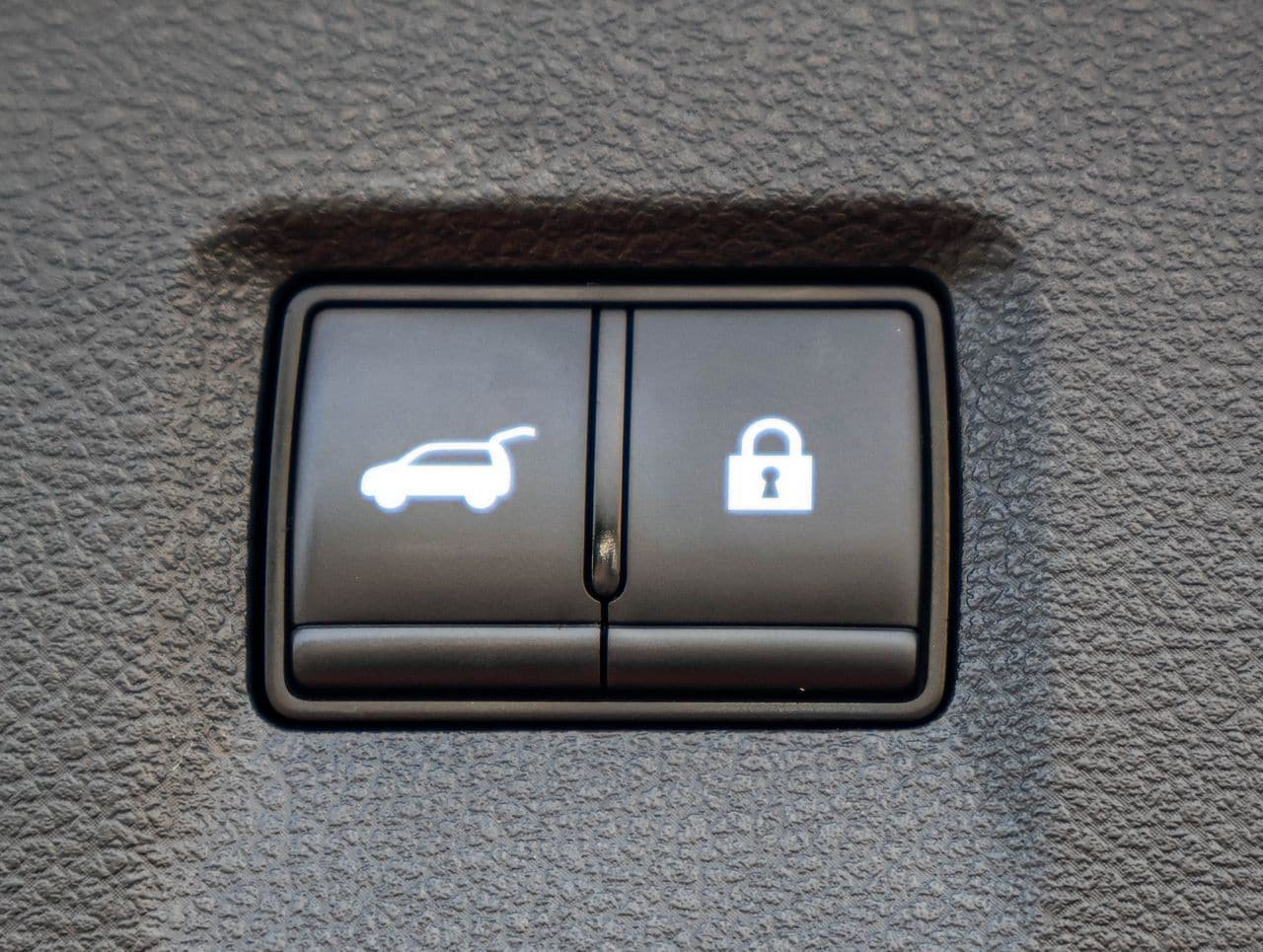 Used 2023 INFINITI QX60 Luxe w/ Cargo Package FWD image 38