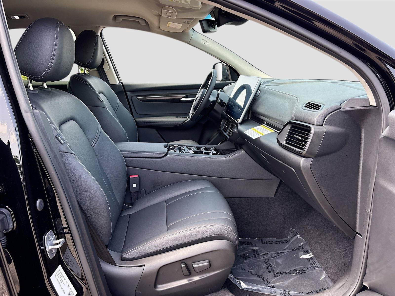 New 2025 VinFast VF 8 Eco AWD/4WD image 27