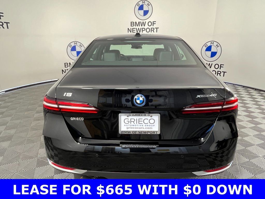 Used 2025 BMW i5 xDrive40 w/ Premium Package image 10