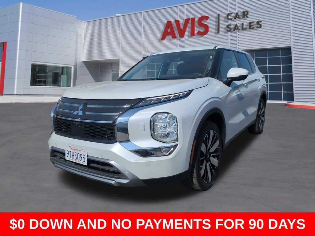 Used 2025 Mitsubishi Outlander SE AWD/4WD image 1