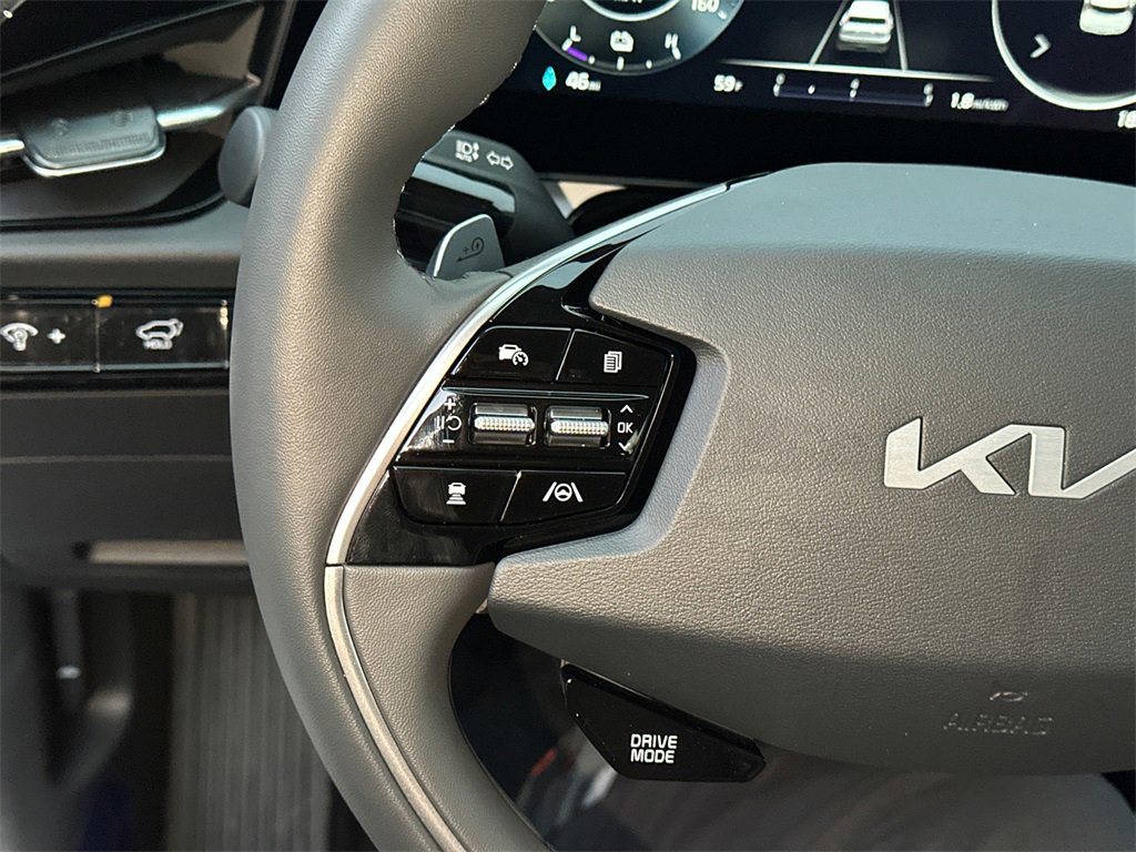 New 2025 Kia Niro Wind image 24