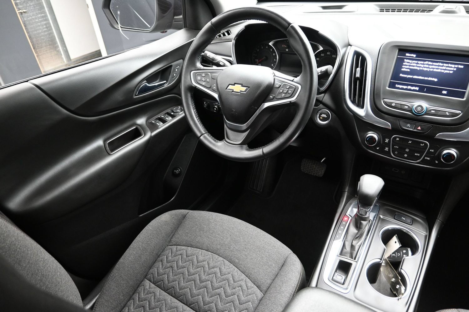 Used 2022 Chevrolet Equinox LT FWD image 24