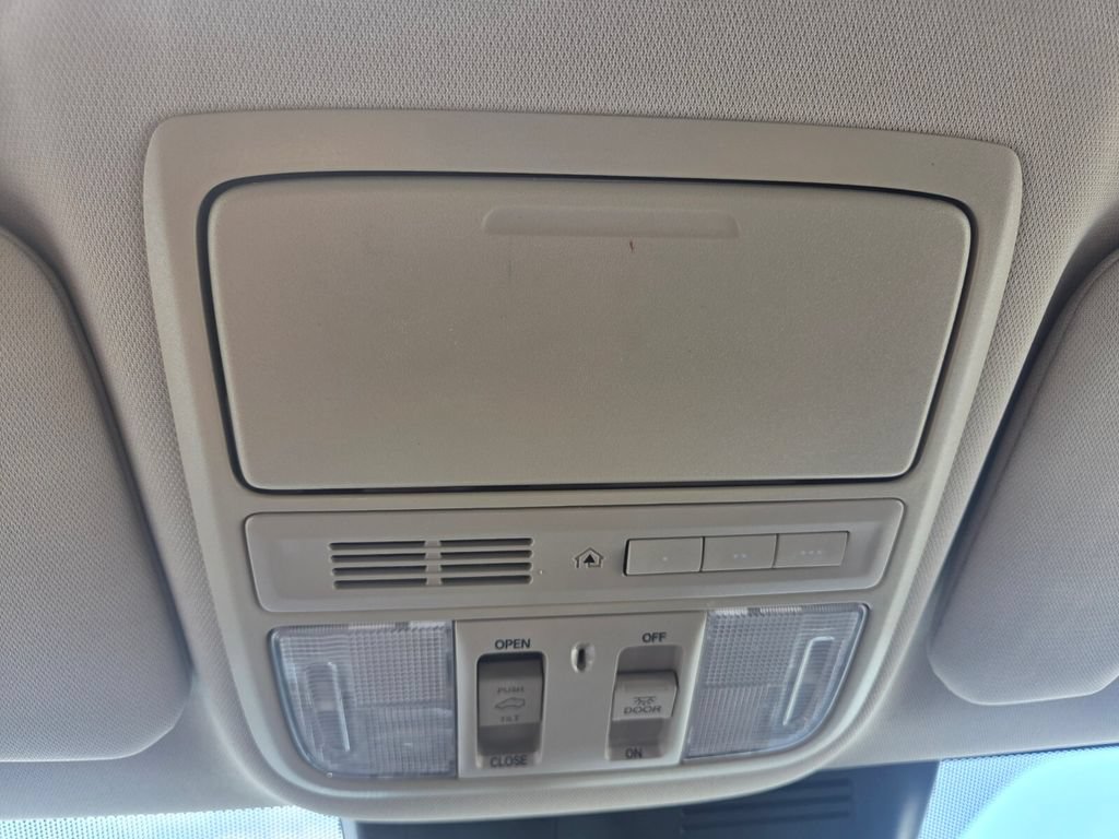 Used 2021 Honda CR-V EX-L image 19