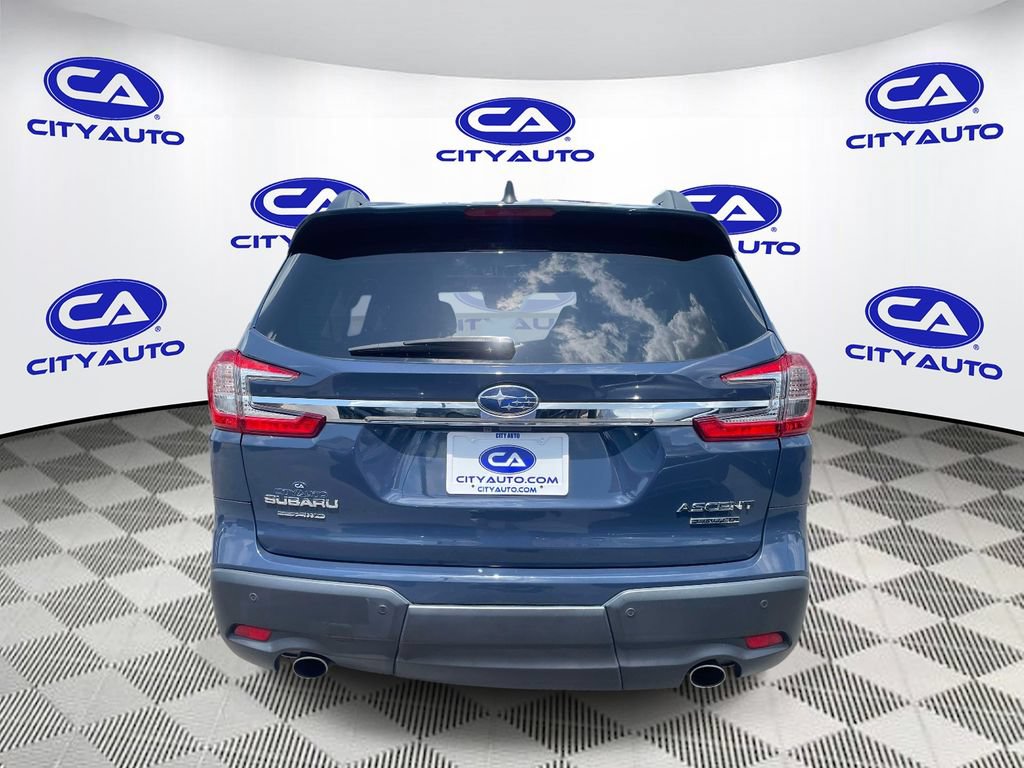 Used 2023 Subaru Ascent Limited w/ Technology Package AWD/4WD image 5