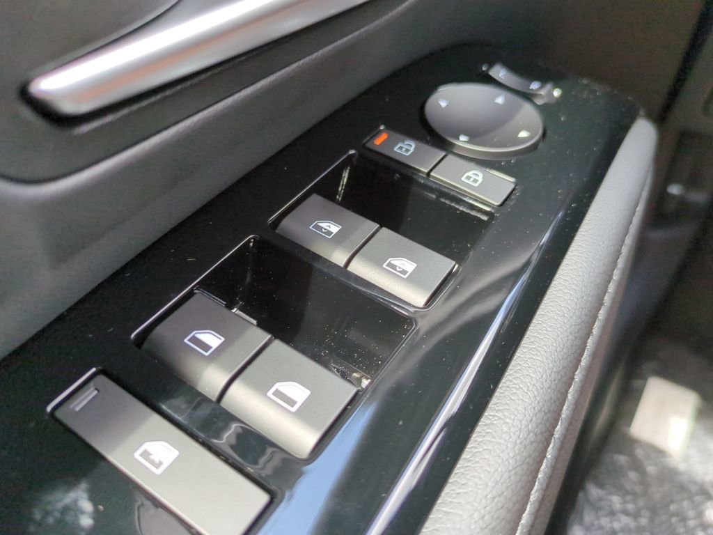 New 2025 Hyundai Tucson Limited image 11