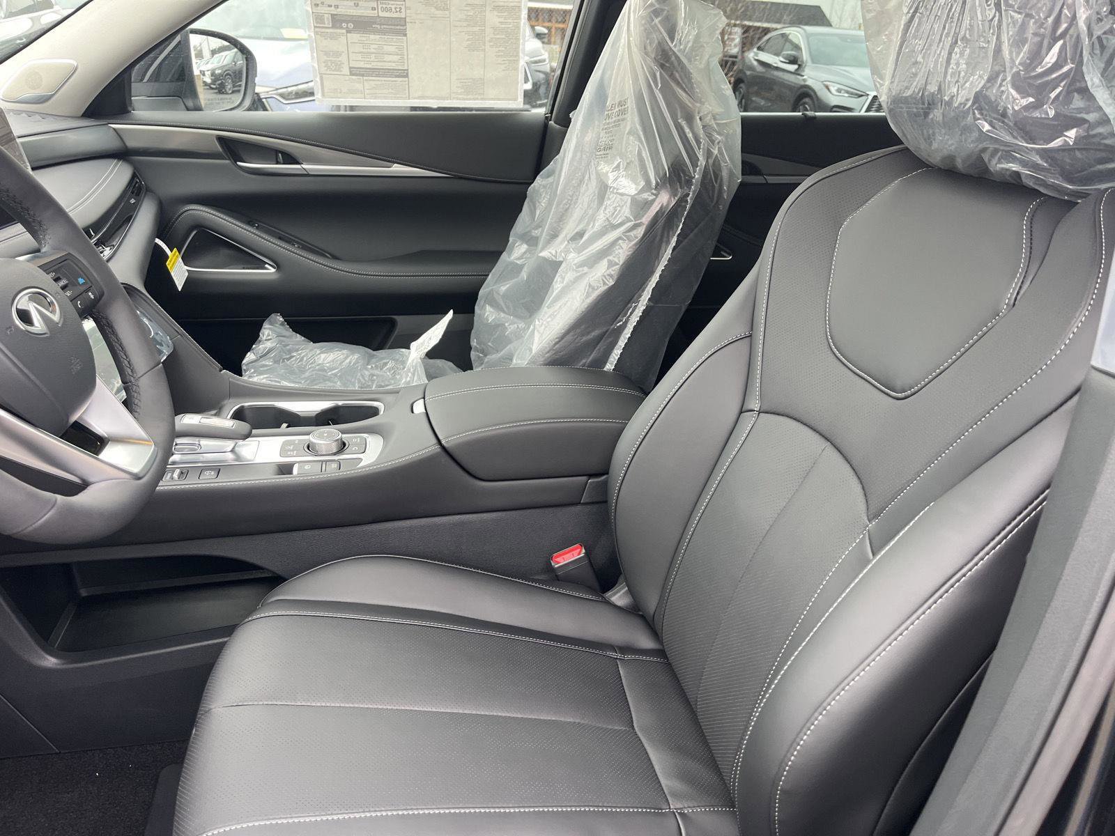 New 2026 INFINITI QX60 Luxe w/ Cargo Package image 9