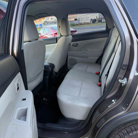 Used 2017 Mitsubishi Outlander Sport ES image 11