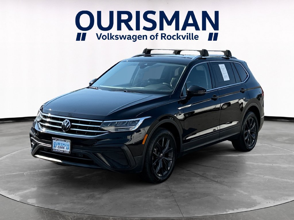 Used 2024 Volkswagen Tiguan SE AWD/4WD image 2