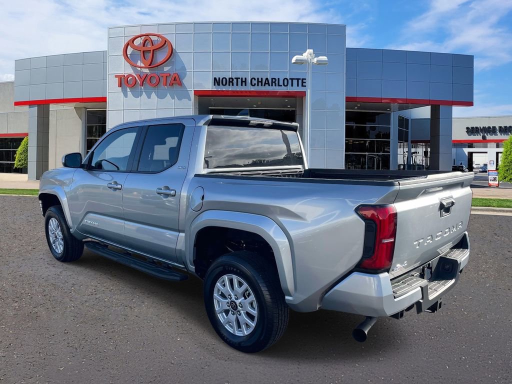 Used 2025 Toyota Tacoma SR5 image 7