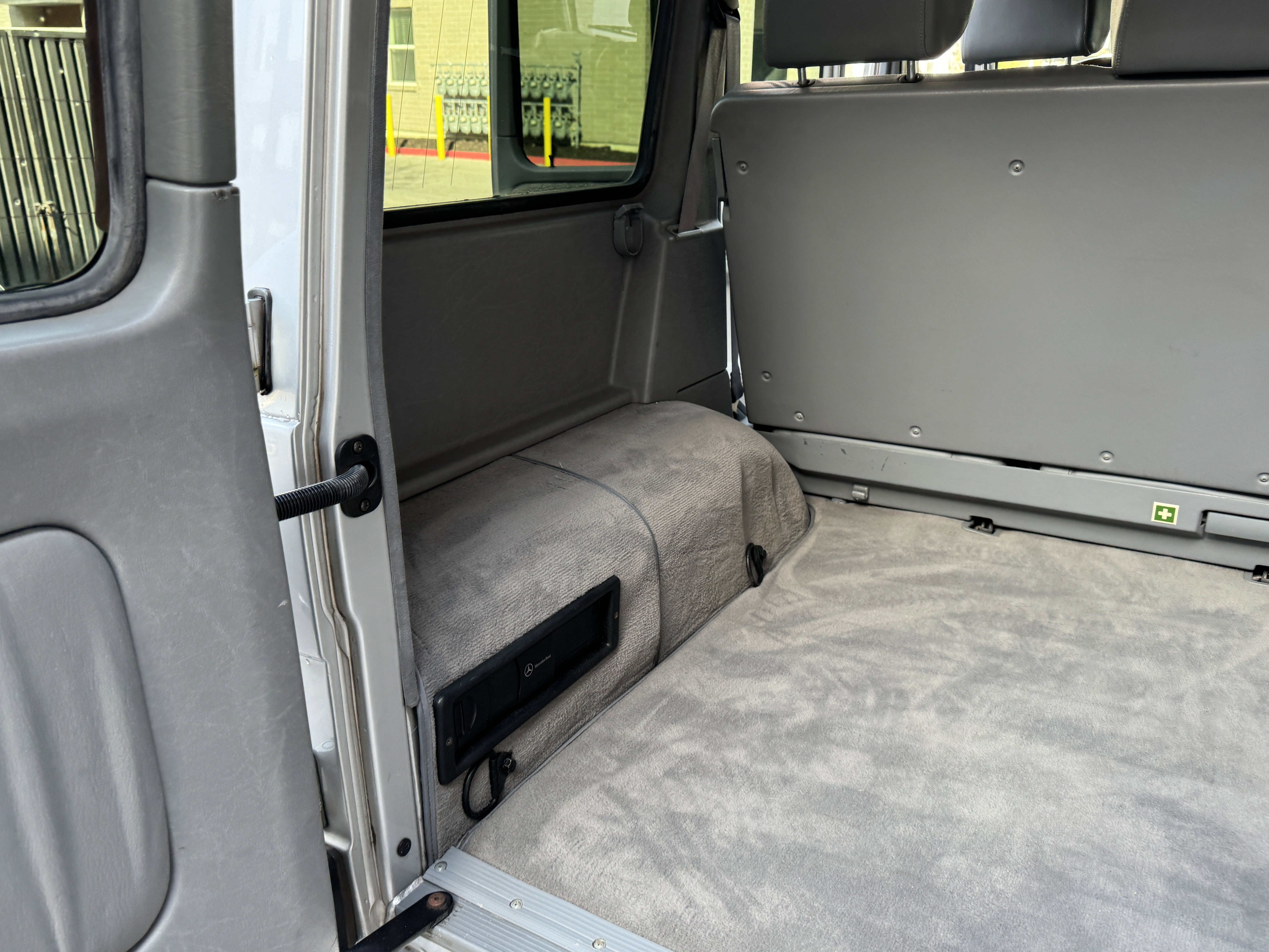 Used 2002 Mercedes-Benz G 500 image 36