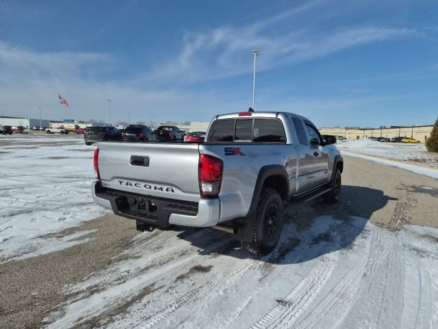 Used 2022 Toyota Tacoma SR w/ SX Package image 5