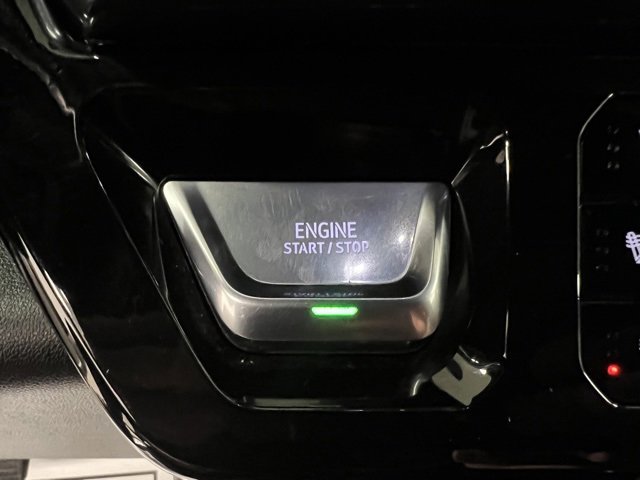 Used 2024 GMC Sierra 3500 Denali Ultimate image 33