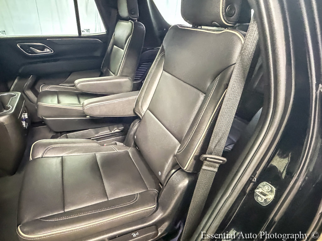 Used 2023 GMC Yukon SLT w/ SLT Luxury Package AWD/4WD image 10