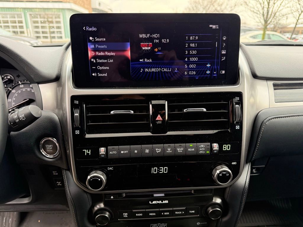 Used 2023 Lexus GX 460 Premium w/ Premium Plus Package image 12