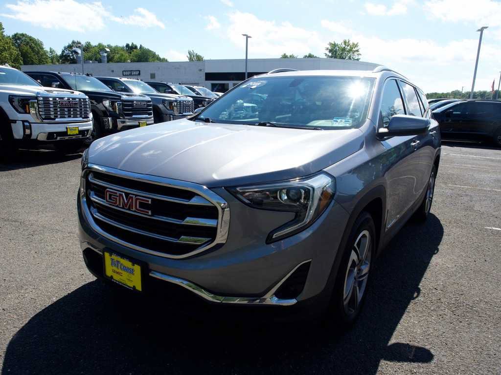 Certified 2018 GMC Terrain SLT w/ Preferred Package FWD image 1