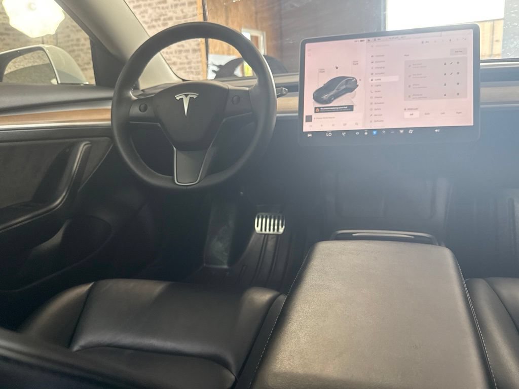 Used 2022 Tesla Model 3 Long Range AWD/4WD image 16