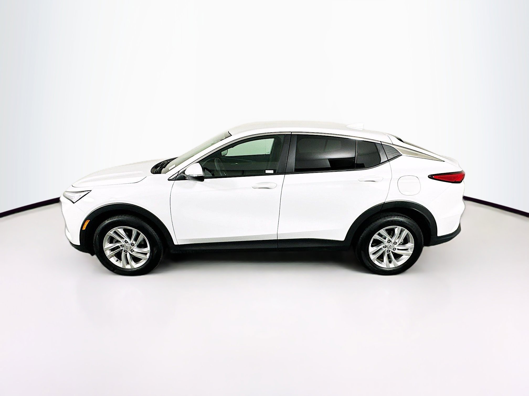 Used 2025 Buick Envista Preferred FWD image 4
