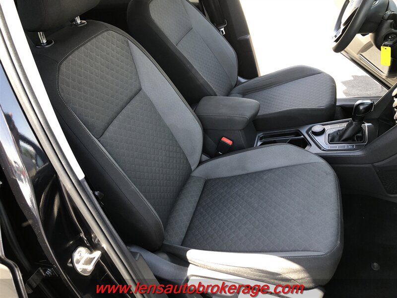 Used 2019 Volkswagen Tiguan S w/ 3rd Row Seat Package AWD/4WD image 24