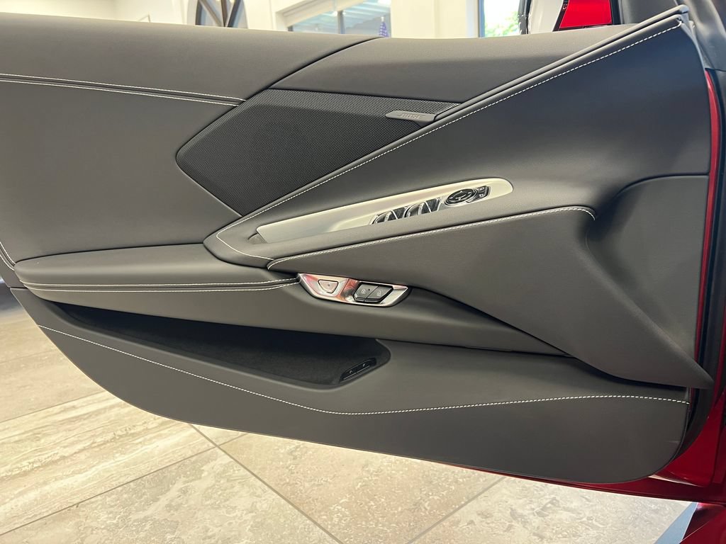 Used 2021 Chevrolet Corvette Stingray Convertible w/ 1LT RWD image 18