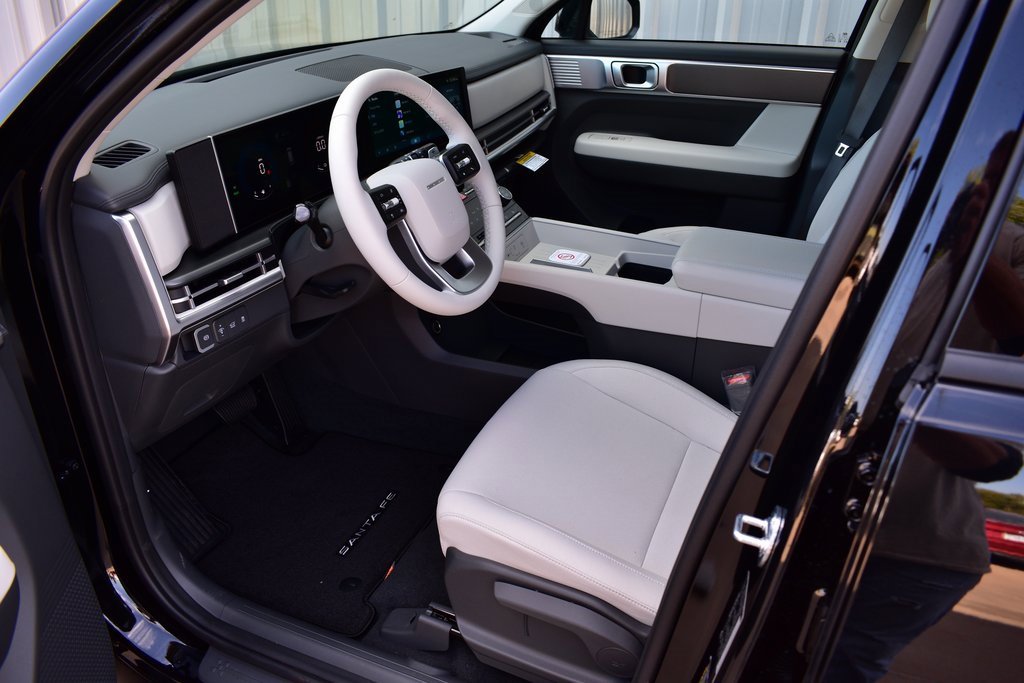 New 2026 Hyundai Santa Fe SE image 15