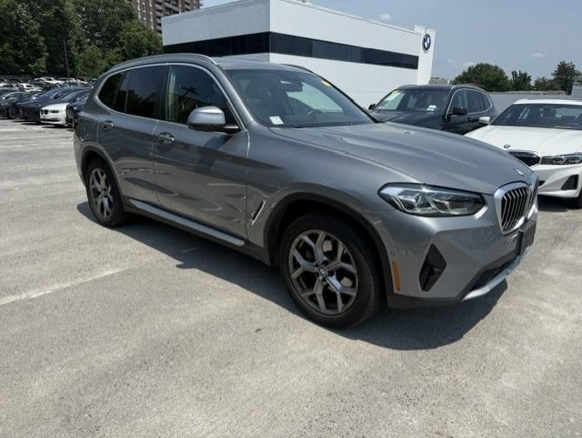 Used 2023 BMW X3 xDrive30i w/ Premium Package AWD/4WD image 2