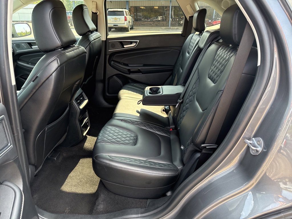 Used 2024 Ford Edge Titanium image 22