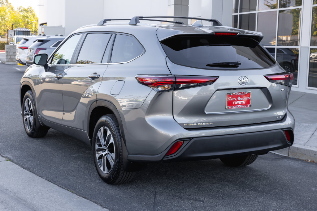 Certified 2026 Toyota Highlander XLE AWD/4WD image 7