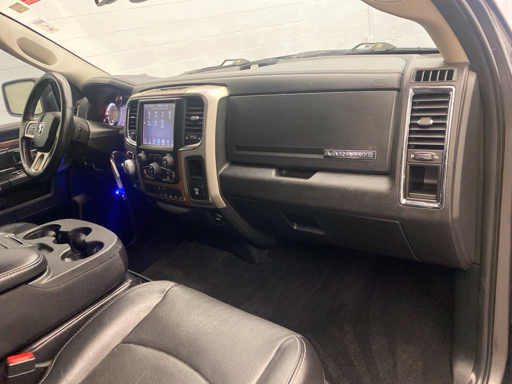 Used 2017 RAM 1500 Laramie AWD/4WD image 28