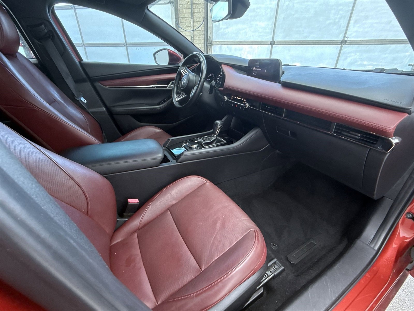 Used 2019 MAZDA MAZDA3 Hatchback w/ Premium Package image 16