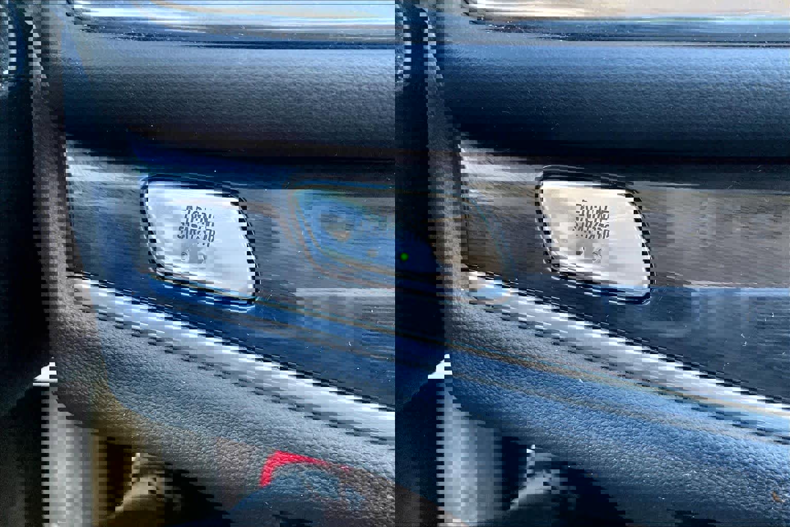 Used 2019 Buick Enclave Essence image 32