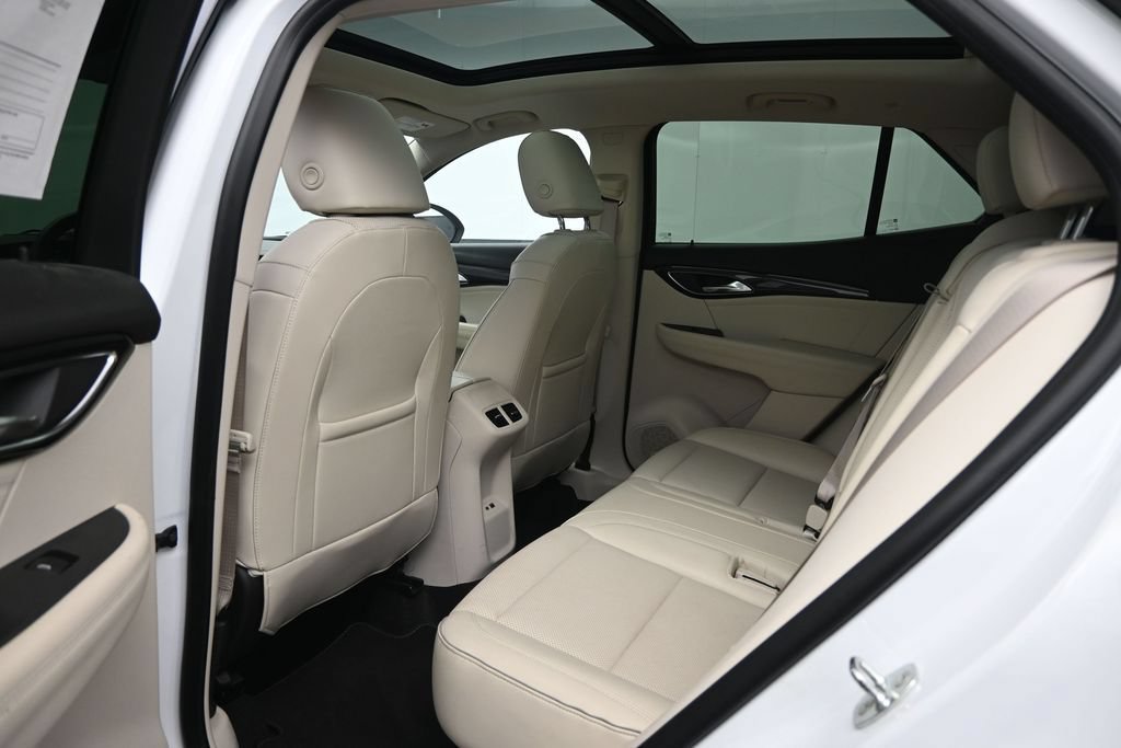 Used 2022 Buick Envision Essence w/ Technology Package I AWD/4WD image 24