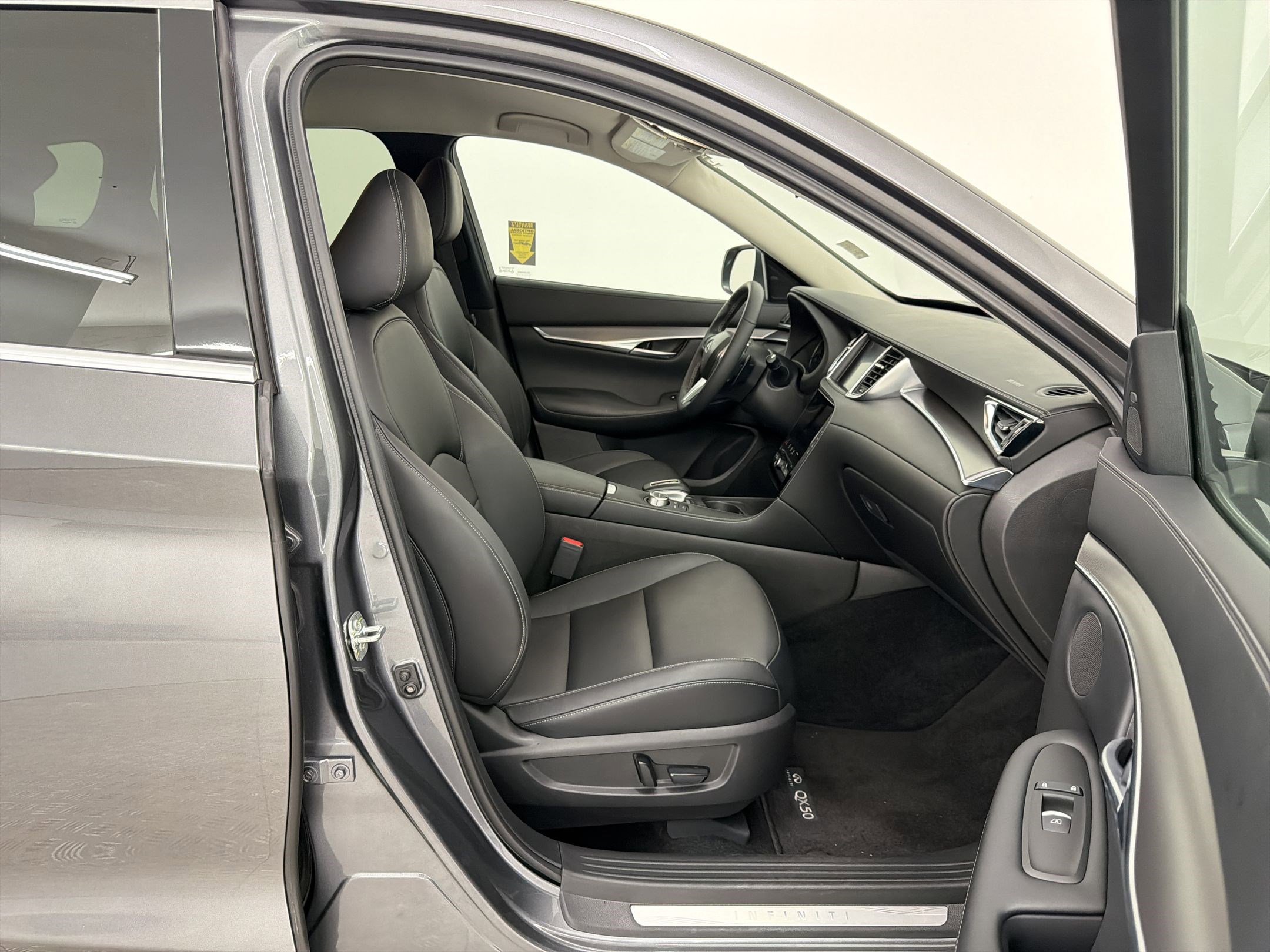 Used 2023 INFINITI QX50 Pure image 28