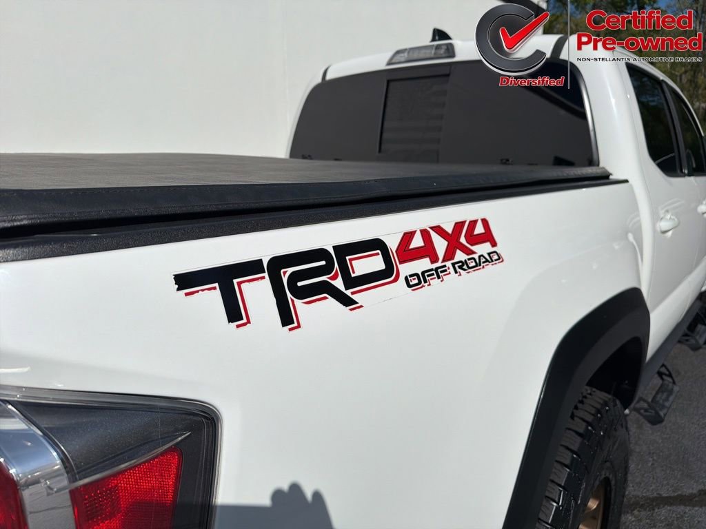 Used 2020 Toyota Tacoma TRD Off-Road AWD/4WD image 12