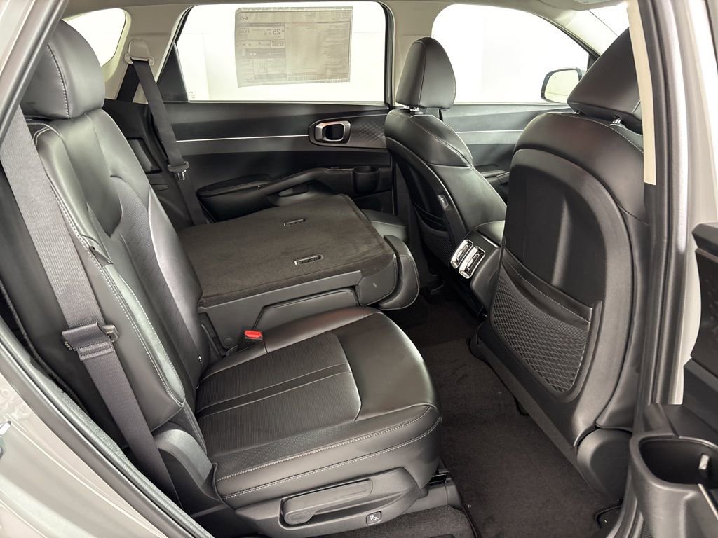 New 2026 Kia Sorento S image 42