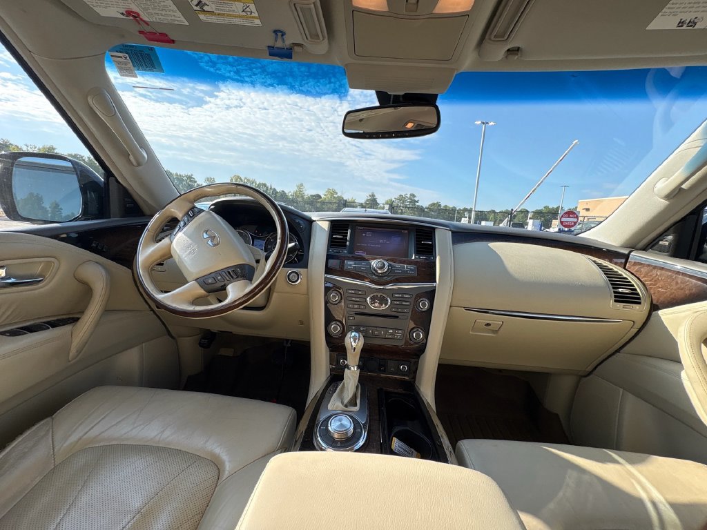 Used 2013 INFINITI QX56 4WD w/ Deluxe Touring Pkg image 6
