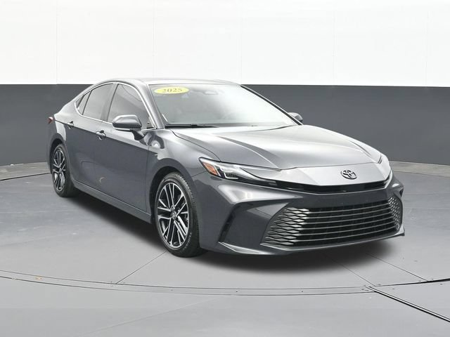 Used 2025 Toyota Camry XLE w/ Premium Package FWD image 21