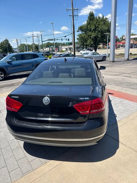 Used 2013 Volkswagen Passat TDI SEL Premium FWD image 8