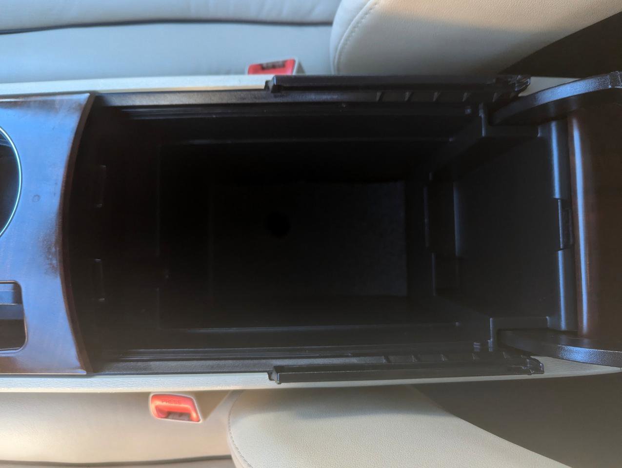 Used 2012 Toyota Venza XLE AWD/4WD image 30