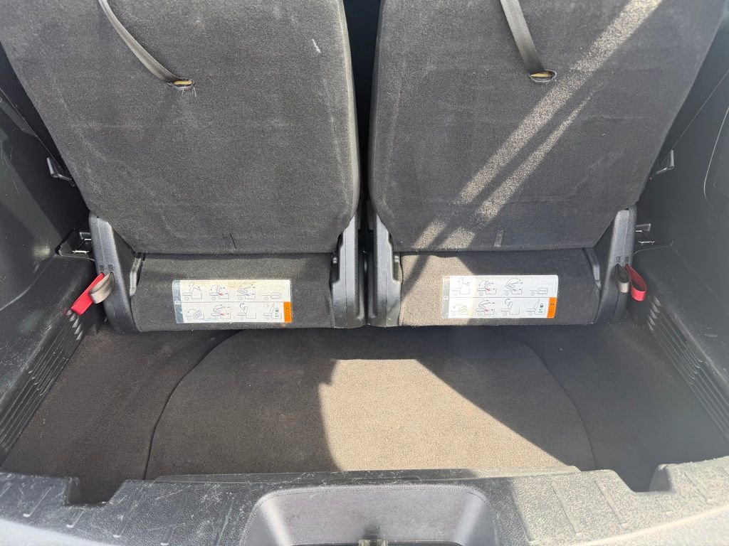 Used 2018 Ford Explorer XLT image 6