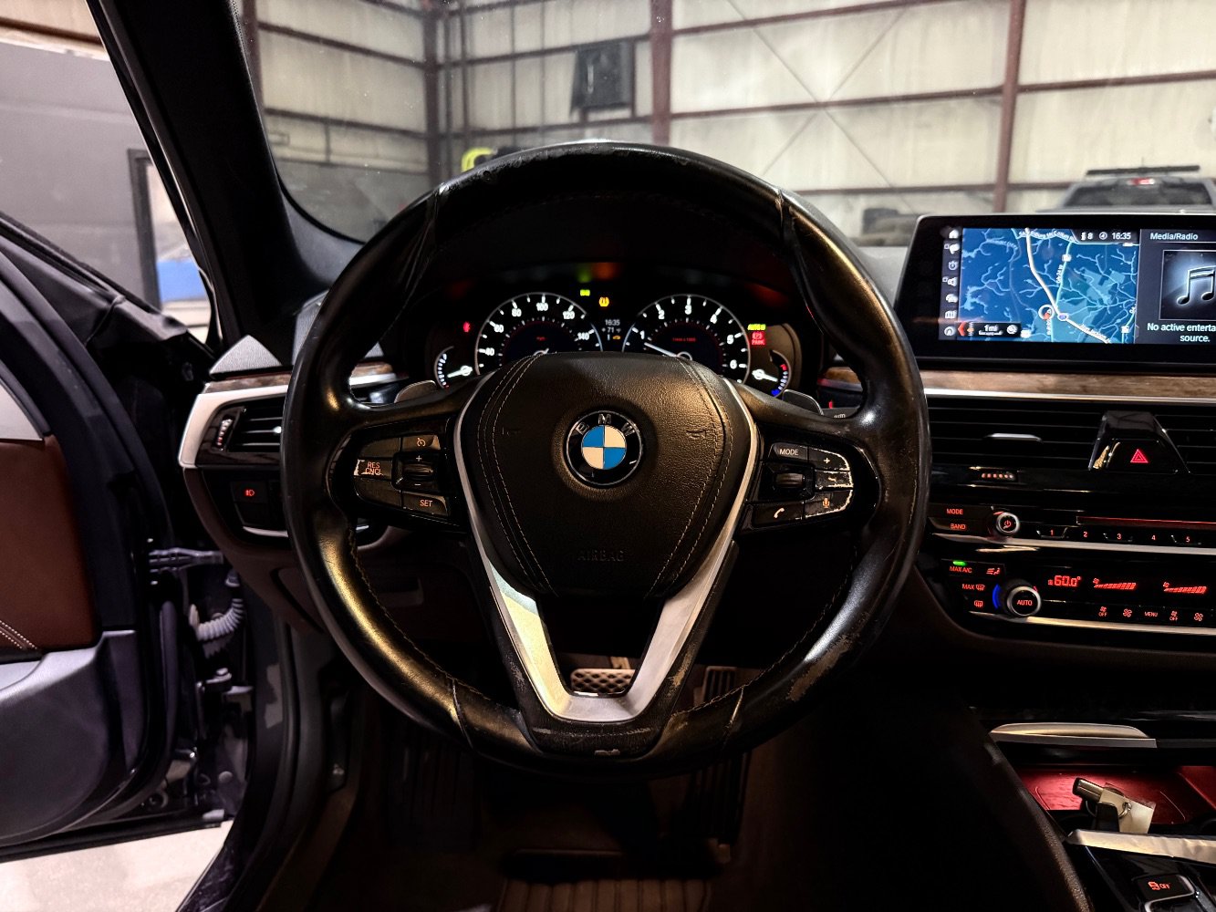 Used 2017 BMW 530i RWD image 30