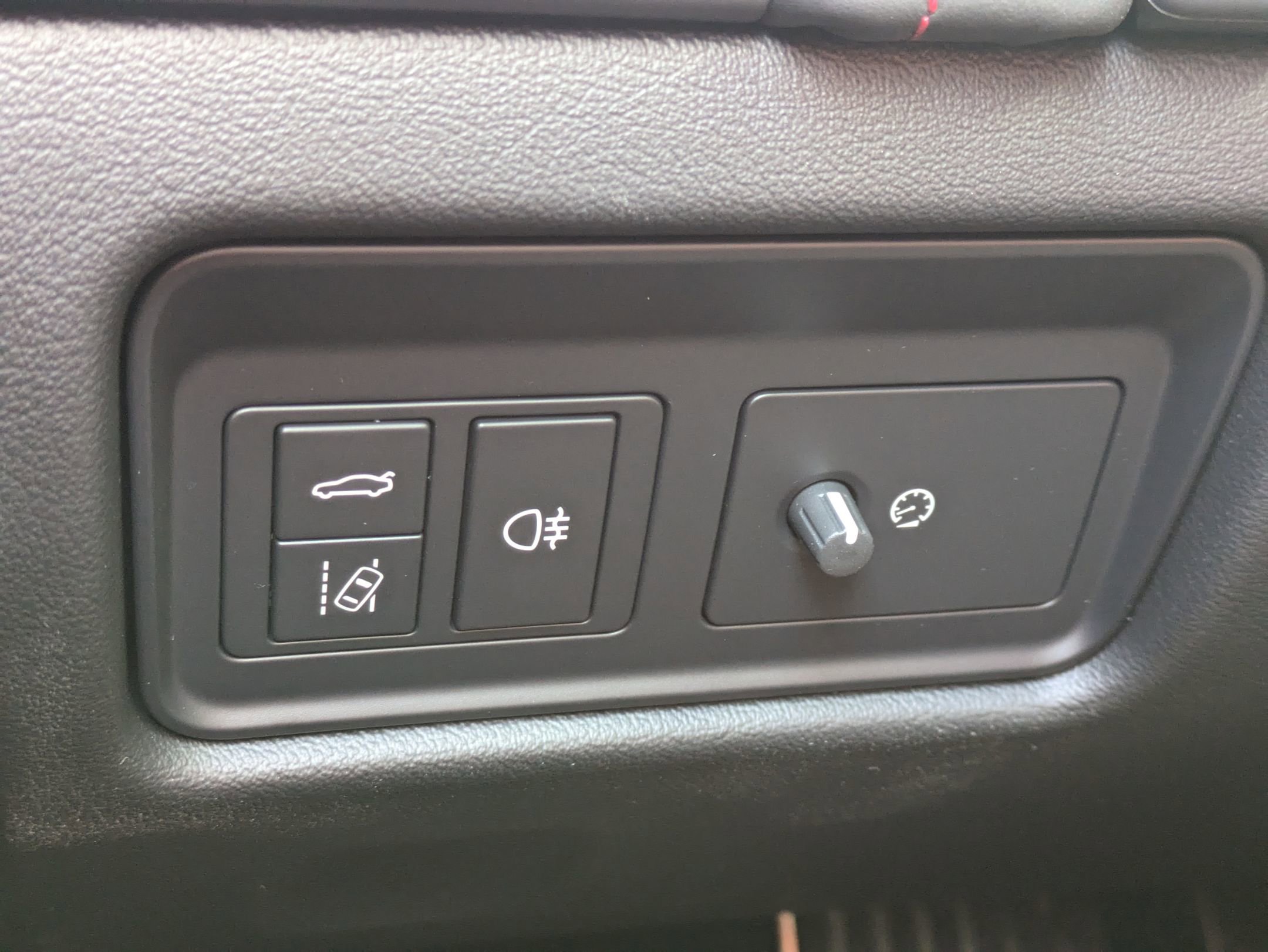 New 2024 Jaguar F-TYPE Coupe AWD image 17