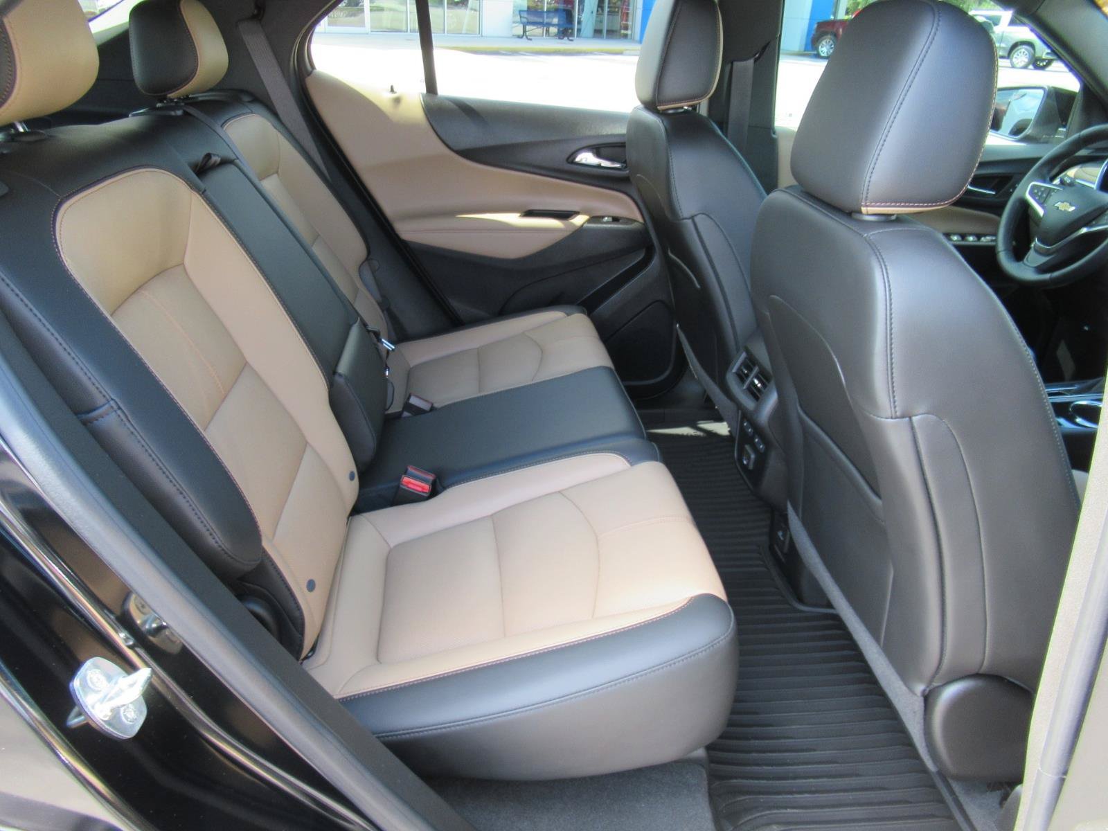Used 2022 Chevrolet Equinox Premier AWD/4WD image 37