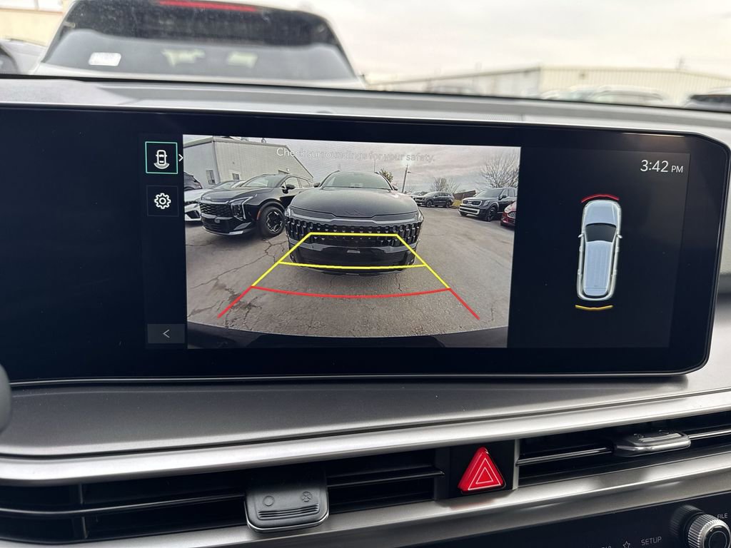 New 2026 Kia Sorento S w/ S Panoramic Sunroof Package FWD image 9