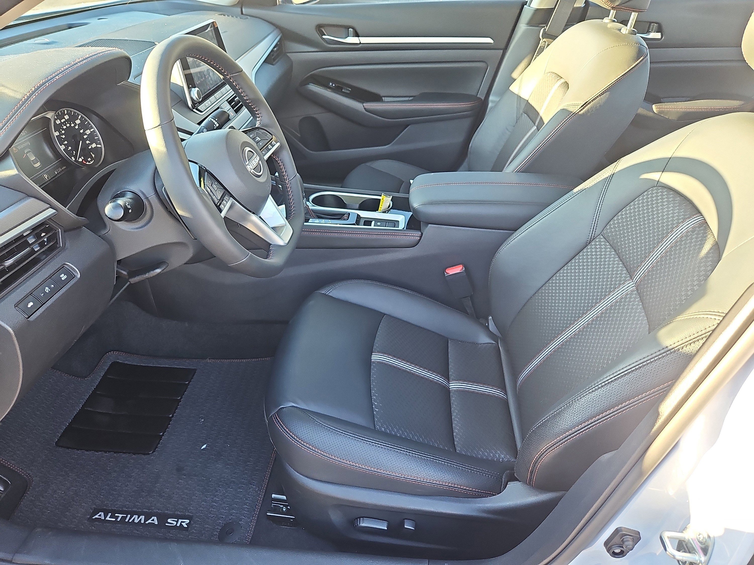 Certified 2025 Nissan Altima 2.5 SR image 24