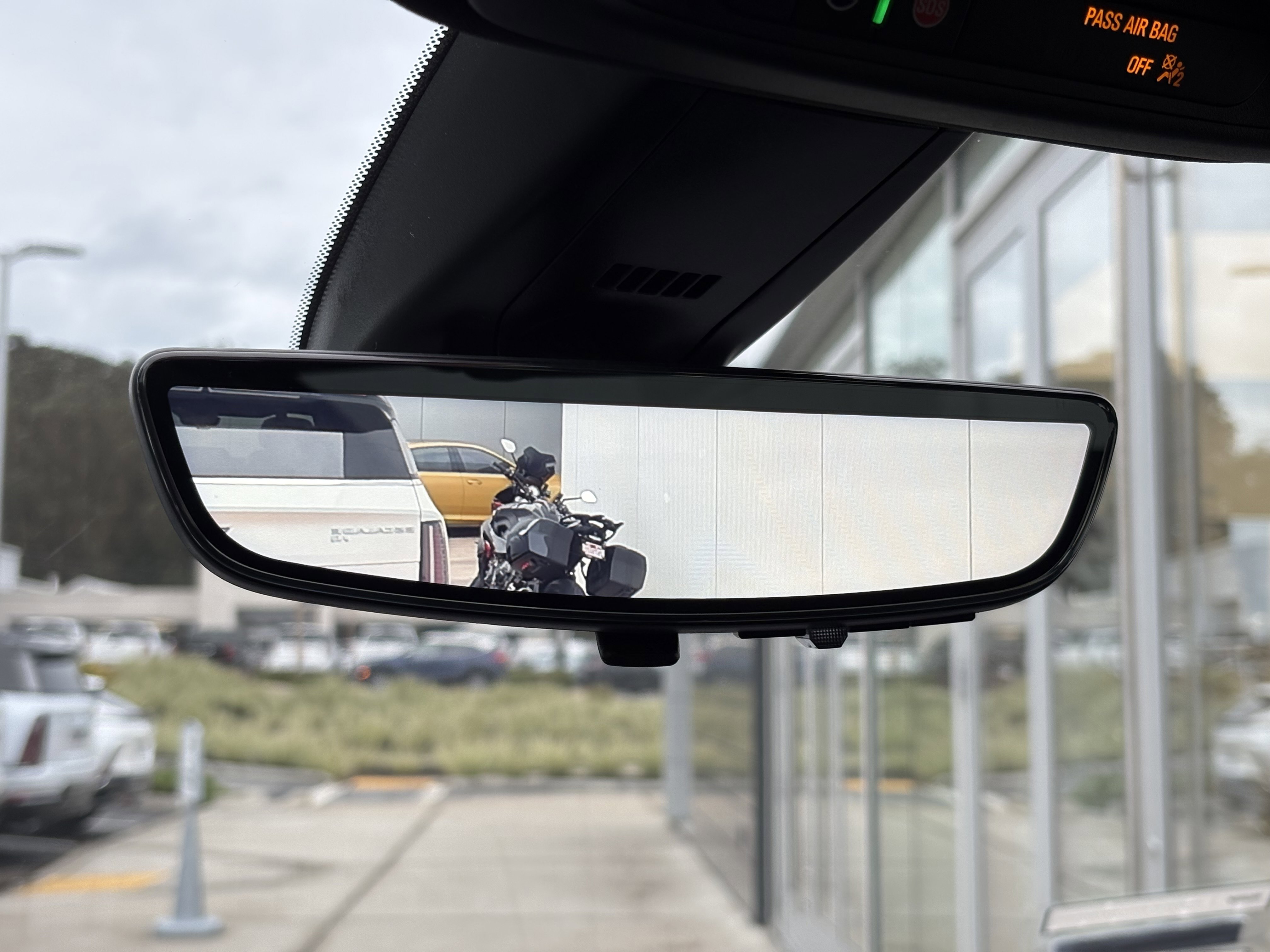 New 2025 Cadillac XT6 Sport w/ Technology Package image 34