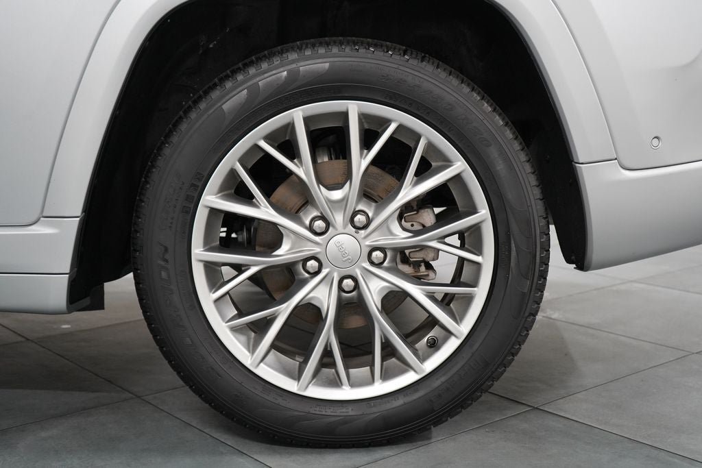 Certified 2024 Jeep Grand Cherokee Summit w/ Adv Protech Group IV AWD/4WD image 36