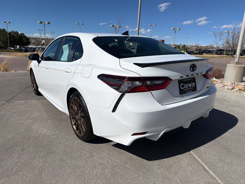 Used 2023 Toyota Camry SE image 5